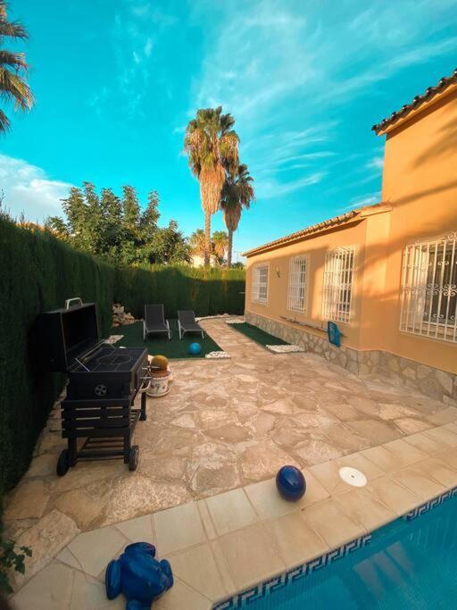 Impresionante Villa Con Piscina - Oliva Nova Екстер'єр фото