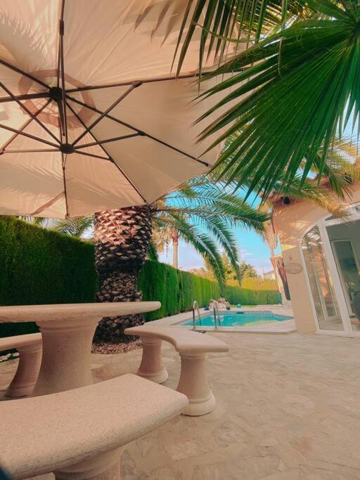 Impresionante Villa Con Piscina - Oliva Nova Екстер'єр фото